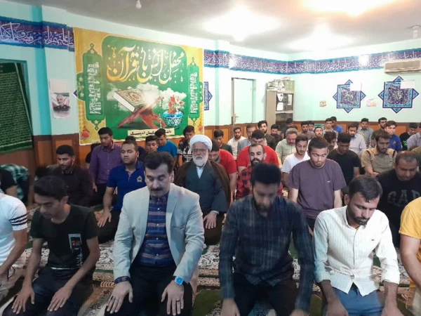 جلسه فرهنگی با حضورنماینده نهاد رهبری حجه الاسلام جوانمرد زاده و دکتر سخراوی در مرکز امام رضا علیه السلام اندیمشک 3