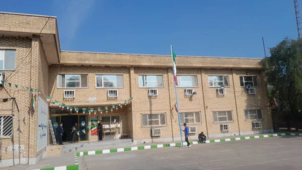 آذین بندی به مناسبت دهه فجر و یوم الله ۲۲ بهمن دانشگاه فرهنگیان واحد امام رضا علیه السلام اندیمشک 5