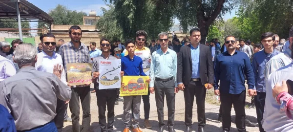 حضور دانشجویان و پرسنل دانشگاه فرهنگیان امام رضا(ع)اندیمشک در راهپیمایی یوم الله قدس 3
